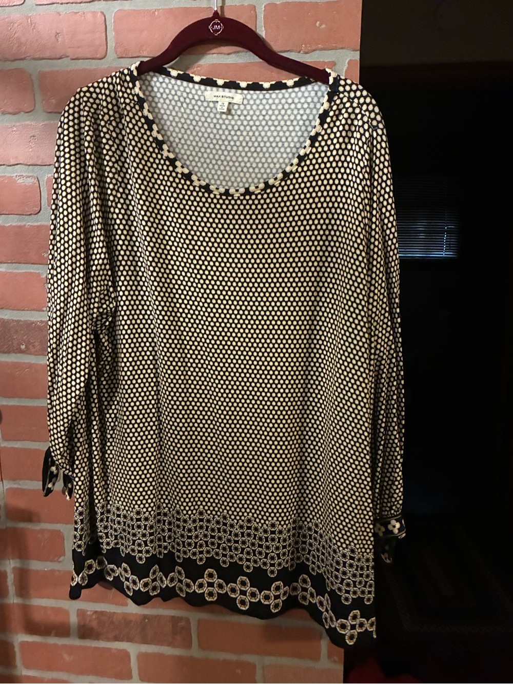 Max Studio Black and Cream Scoop Neck Tunic with Geometric Border